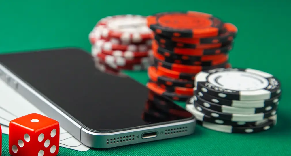 4 Reasons Why Online Casino Providers Focus on Mobile Devices